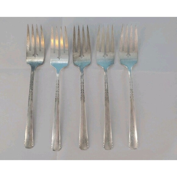 5 Vintage Salad Forks Oneida's 1881 Rogers Silverplate Flatware Brookwood 1950s - Picture 1 of 14